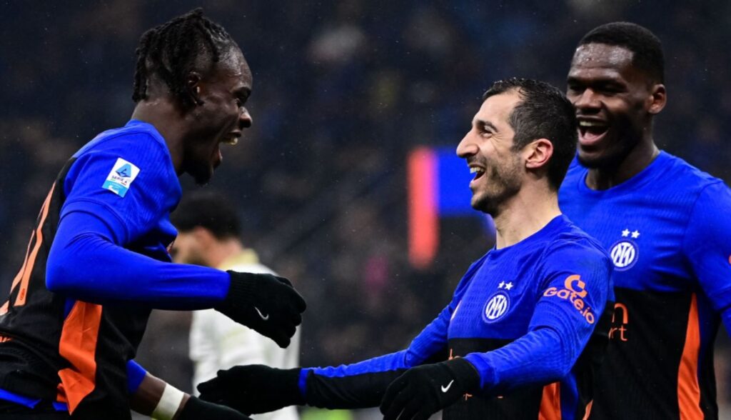 Inter Milan ngược dòng ấn tượng, đánh bại Pisa một cách thuyết phục