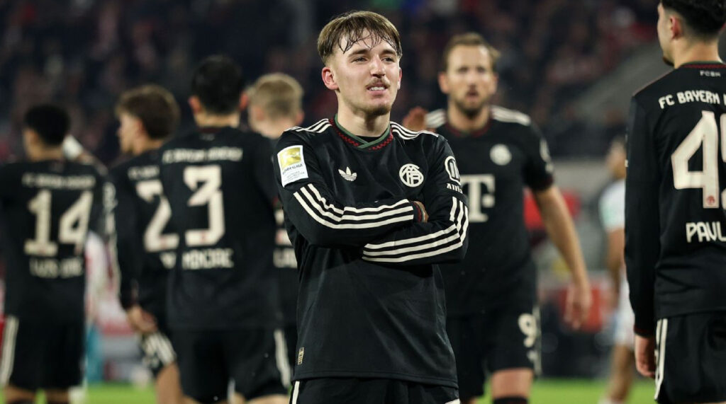 Lennart Karl đã ghi bàn thắng thứ ba cho Bayern Munich trong chiến thắng trước FC Cologne