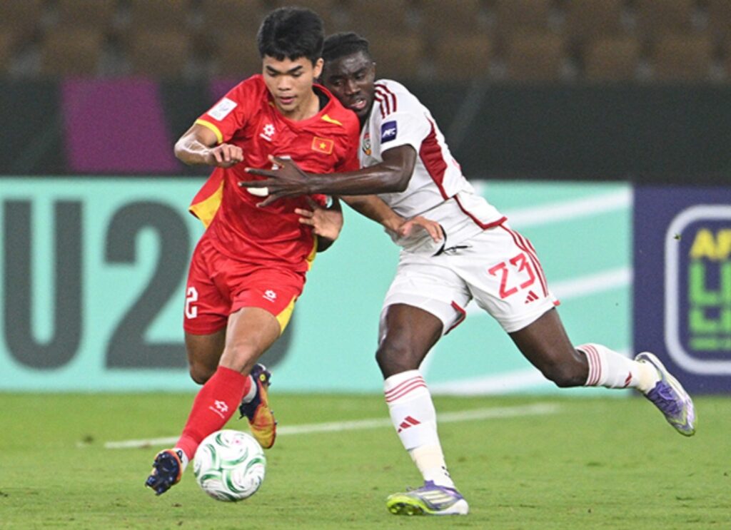 U23 Việt Nam gặp khá nhiều khó khăn trước lối chơi giàu thể lực của U23 UAE